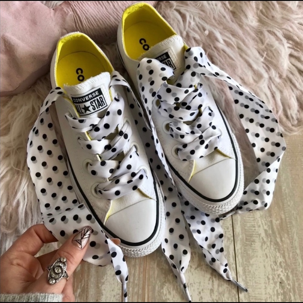 ❌SOLD❌ NWT Converse Polka Dot Low Tops